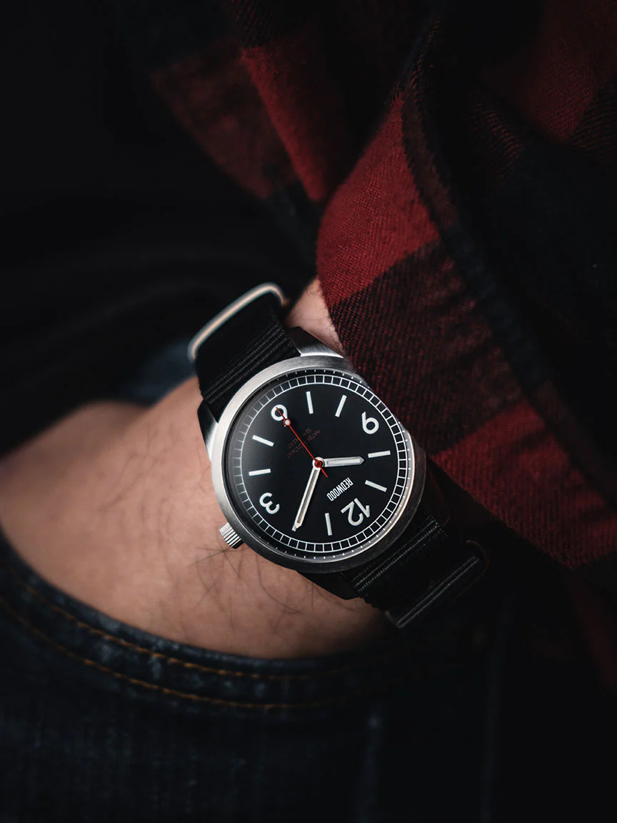 Field v3 - Black (Solar) - Image 7