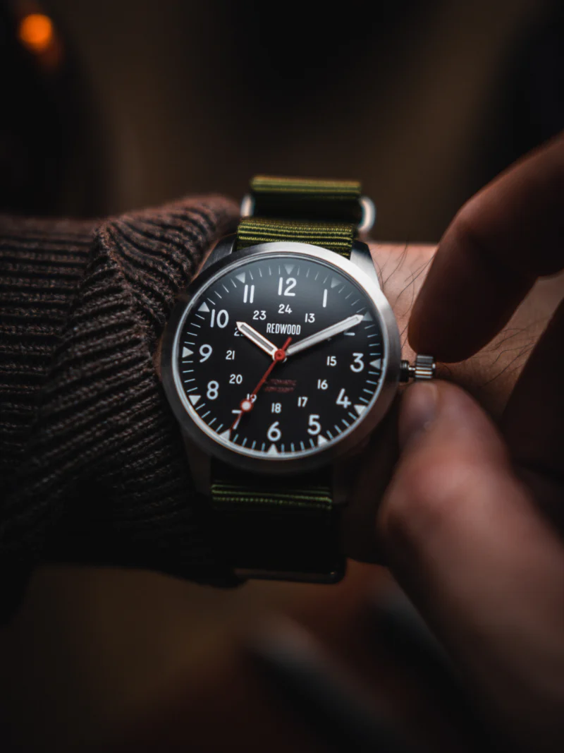 Kilroy - Black (Solar) - Image 15